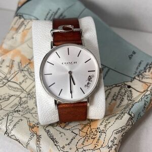 Women’s Coach Perry watch